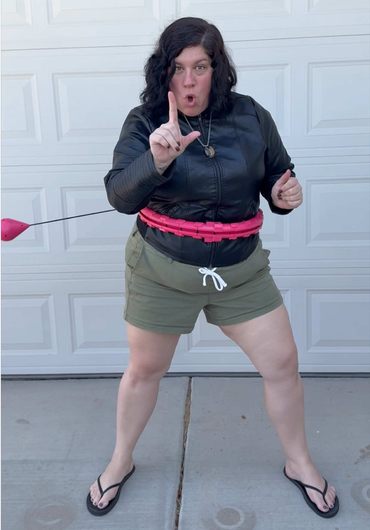 Say no to leather in the desert, but get your hoop on my beacons page!! #infinityhoop #homeworkout #getfit 