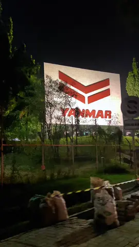 Kawasan yang banyak meninggalkan kesan buat para perantau, mungkin .  Kawasan Ejib Cikarang. Video nya boleh di ambil buat bahan content kreator pemula/ buat nostalgia , di izinin tanpa syarat, gausah folow. #cikarang #kawasanejip #fyp #foryou #mediawb 