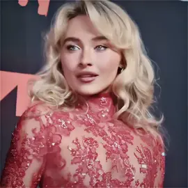 MOTHER AND DAUGHTER 😩😩 finally i don’t have to use edited pics of them!!! | cc. sat6rns #w3sttside #sabrinacarpenter #arianagrande #arianagrandeedits #vmas sabrina carpenter ariana grande vmas edit performance show man’s best friend eternal sunshine