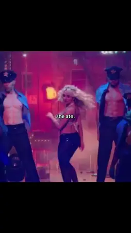 dance break u heard her #sabrinacarpenter #VMAs #vmas2025 #sabrinacarpenteredit #mansbestfriend sabrina carpenter performing tears at the vmas