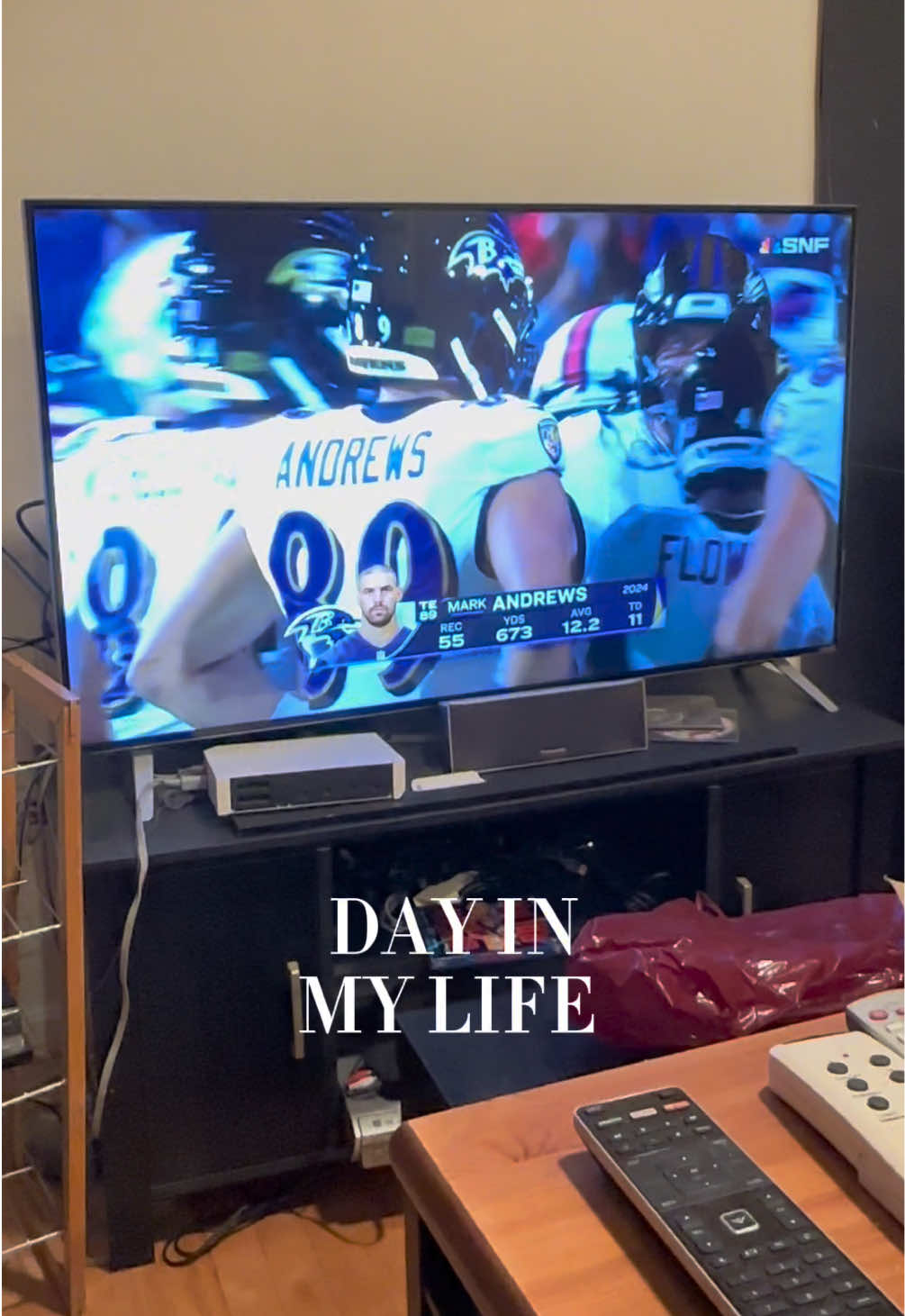 most of these clips were filmed after my boyfriend left but i had such a relaxing weekend with him and a fun evening with friends ripping packs and watching my fav team play! #goravens  • #Vlog #diml #nfl #sundayreset  
