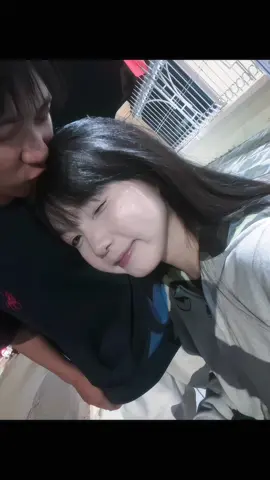 gái đẹp có embe 🤦🏼