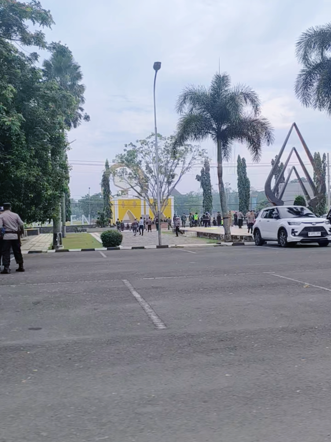 kondisi senin pagi #alunalunkajen #pekalongan 