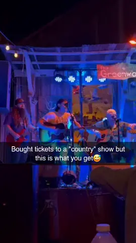 who knew it #defleppard #country #concert #caseychesnutt