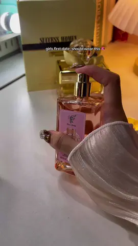 check the reviews, its 1M/1M!#perfume #perfumetiktok #perfumeforwomen #vanillagirl #strawberrymarshmallow 