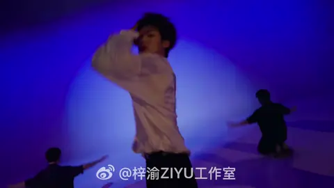 Bài hát “ Too Deep “ kèm vũ đạo đã ra lò rồi đây  #xuhuong #Ziyu 