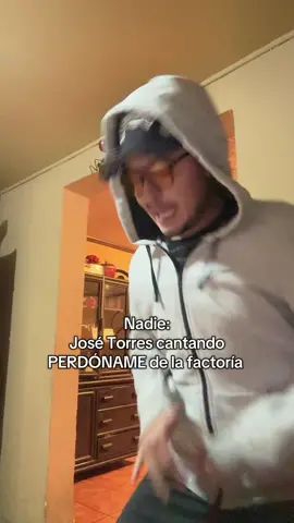 Nadie: jose torres cantando perdóname de la factoría #comedia #humor #parodia #josetorreselreydealtomando #viraltiktok 