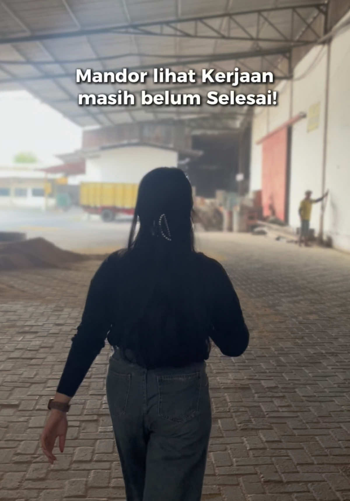 Di samperin mandor kerjaan masih belum selesai!😱 klik link di bio/hubungi admin kami  #BerasBintangMulia #BerasBerkualitas #DariPetaniUntukNegeri #cvbintangmuliamakmur #berasjember #berasjawatimur #berassurabaya #beraspulen #berasmurah #beraswangi #berasenak #fyp #berassuper #jembertiktok #jember24jam #jemberviral 