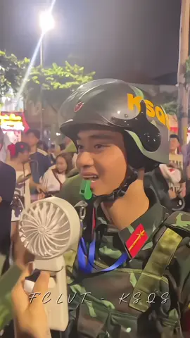 Lê Văn Tú và chiếc còi của ảnh 😳 Chưa bao giờ t lại muốn trở thành một cái còi đến như vậy luôn ý 😅 #levantu #A80 #LêVănTú #traidep #xuhuong 