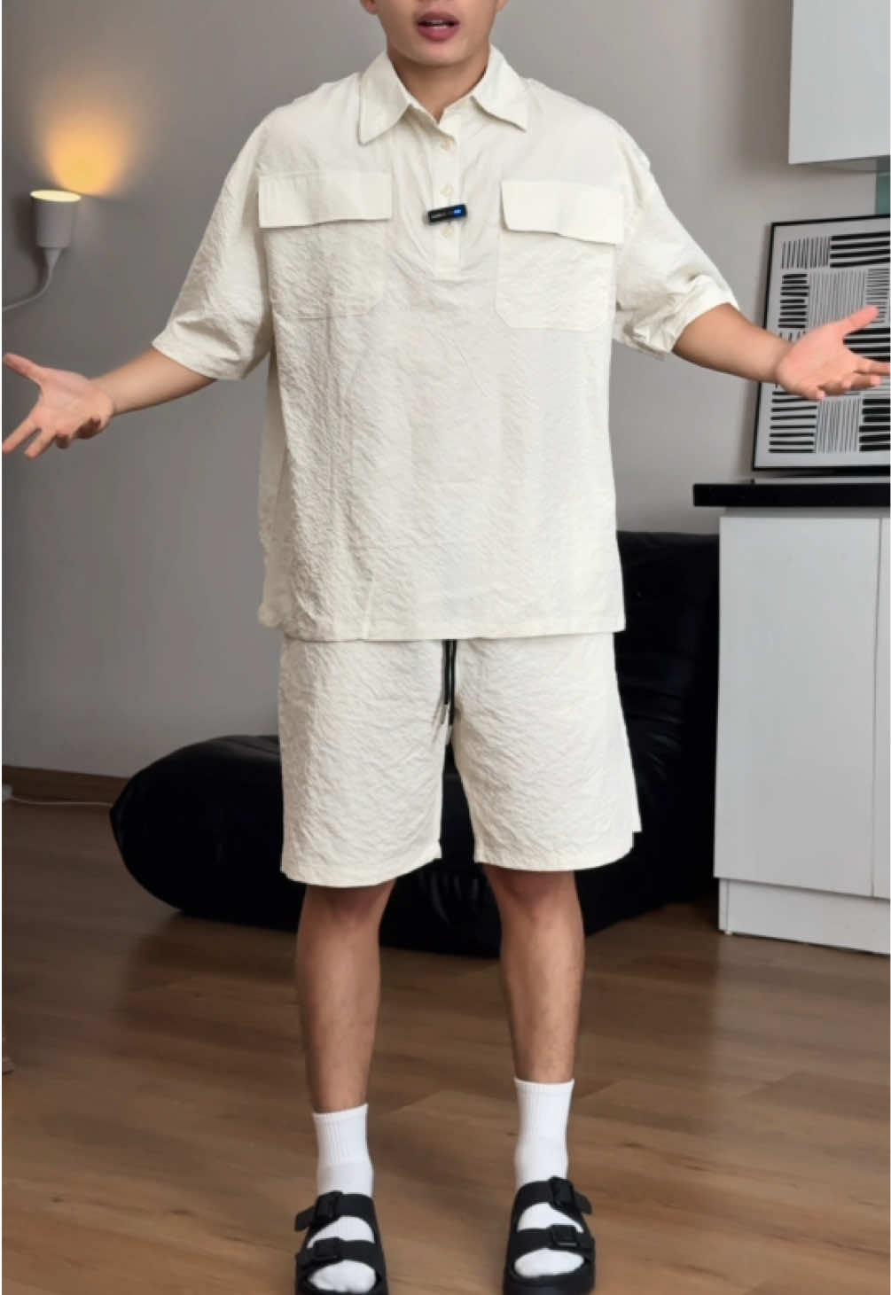 4 màu mà Q mang màu kem có vẻ mọi người hơi ngại, nhưng mà cũng dễ mang lắm đó #Quân #thoitrangunisex #xuhuong #muataitiktok #thoitrang 