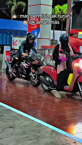di liat2 ganteng juga motor ini😍🤘🏻#gexa #cbr #k45r #foryou 