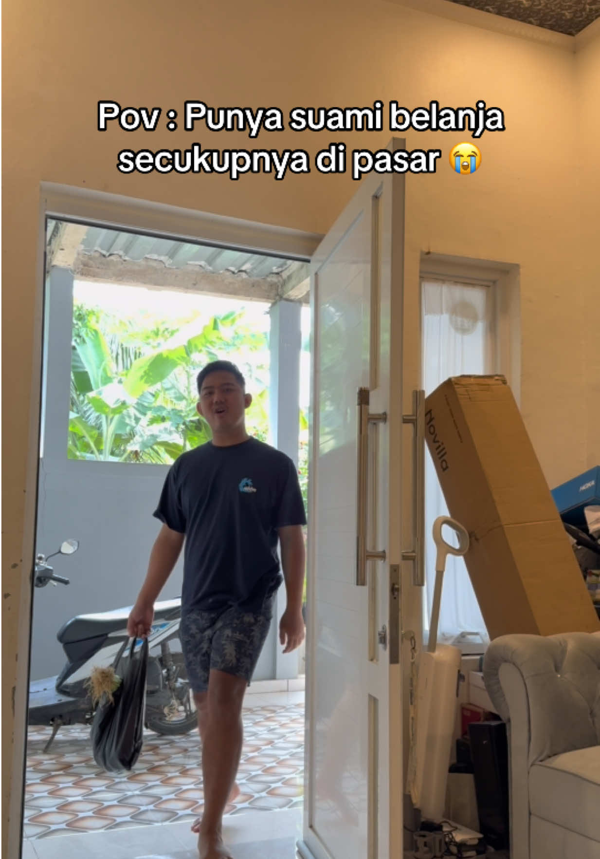 punya suami pinter kepasar 😭 @Joy Given🥶 