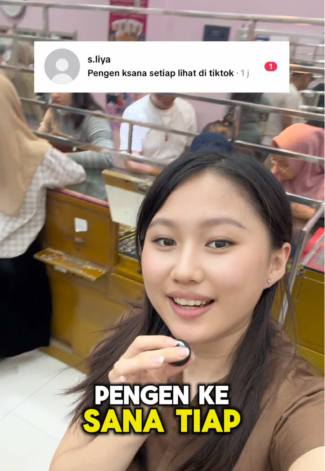 Yang dari Tanggerang, Bandung, Depok, Indramayu, Jakarta aja udah mampir ke Toko Mas Lia… MASA KAMUUU BELUUMMM 🥰, Yukk Mampirr Sekaranggg. Alamat lengkap boleh comment yaa 💗. #tokomas #tokomaslia #jualemas #jualemashargatinggi #fyppage #tokomasbekasi #emas 