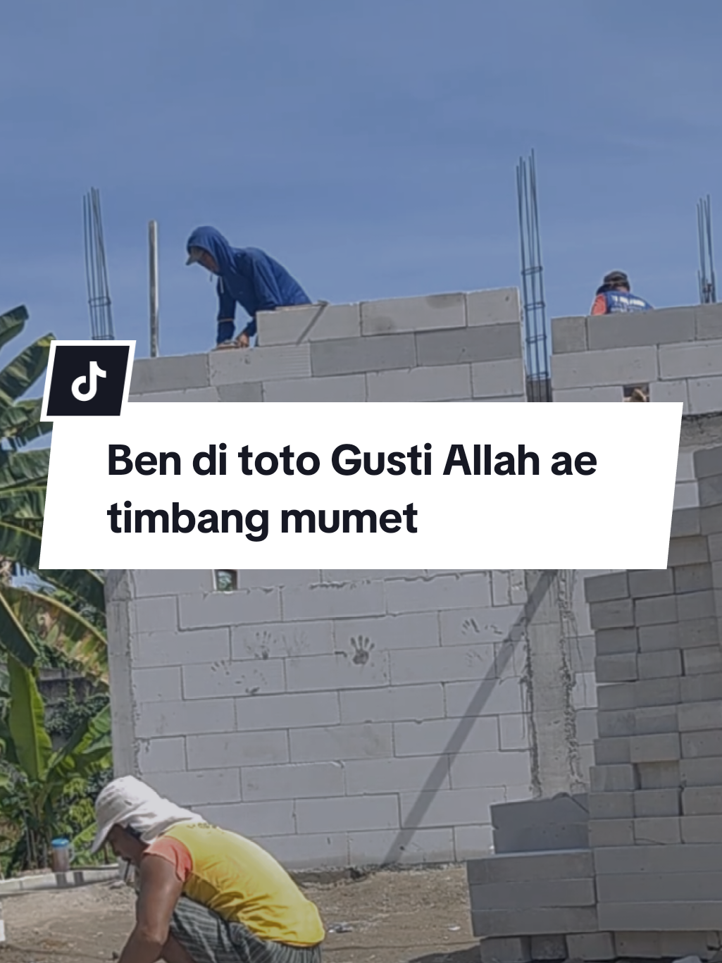 Rumah kamu adalah istana untuk keluarga tercinta, jadi siapin yang terbaik ya buat pembangunannya! Yuk percayakan pembangunan rumah kamu ke Rumah Pohon! jasa bangun rumah mulai 3jt aja per meter lho! Chat mimin dibawah buat yang mau konsultasi pembangunan dan desain rumah impian yak...🥰 WhatsApp: 0819-4644-9696 Instagram: @hanif.rumahpohon Tiktok: @hanif.rumahpohon Facebook: Hanif Rumah Pohon @Desain & Bangun Rumah Ngawi  Alamat: Jl PB Sudirman 27a Ngawi. (Depan Mandiri Taspen Ngawi). @Desain & Bangun Rumah Ngawi  #videoprogress #bangunrumah #proyekrumah #rumahsedangdibangun #kontraktorrumah 