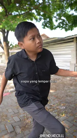 Pohon ini bukan menggugurkan daun melainkan uang?! Alasa mistisnya terbongkar disini... #Reddog