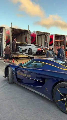 Perfect car + perfect sunset #cartok #koenigsegg #jesko #hypercar 
