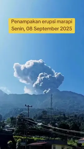 marapi kembali erupsi..  #fyp #fypage #marapi #marapisumbar #sumaterabarat 