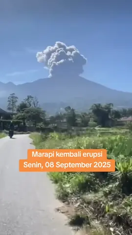 marapi kembali erupsi..  #fyp #fypage #marapi #marapisumbar #sumaterabarat 