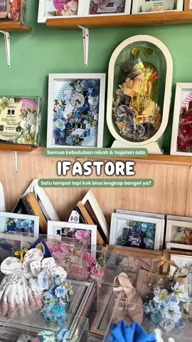Musim nikahan sering bikin pusing ya 😅 Mahar di sini 💍, undangan di sana ✉️, souvenir entah di mana 🎁. Tenang aja, di IFA STORE Blimbing Gudo ada semua yang kamu butuhin 👉 dari mahar, undangan, souvenir, sampai perlengkapan hajatan lengkap dalam satu tempat. ✅ Harga ramah kantong ✅ Bisa order online 🛒 ✅ Free ongkir Jombang 🚚 ✅ Packing aman untuk luar kota 📦 💐  📍 Depan Pom Bensin Blimbing – Gudo, Jombang 🕒 Buka setiap hari 07.30–20.00 (Jumat sampai 16.00) Follow @ifastore_jombang  biar nggak ketinggalan promo & produk terbaru! ✨  #souvenirnikah  #tokosouvenir  #tokoperlengkapannikah  #tokosouvenirjombang  #ifastore 