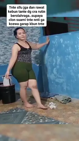 temenin tante yuk cat tembok rumah biar gak lembab,, cukup satu aja yang lembab ,tembok rumah jangan dampe🥰 #DijaminCuan #jandaanak1 #Gajiansale #fypシ゚viral  #promoGuncang99 