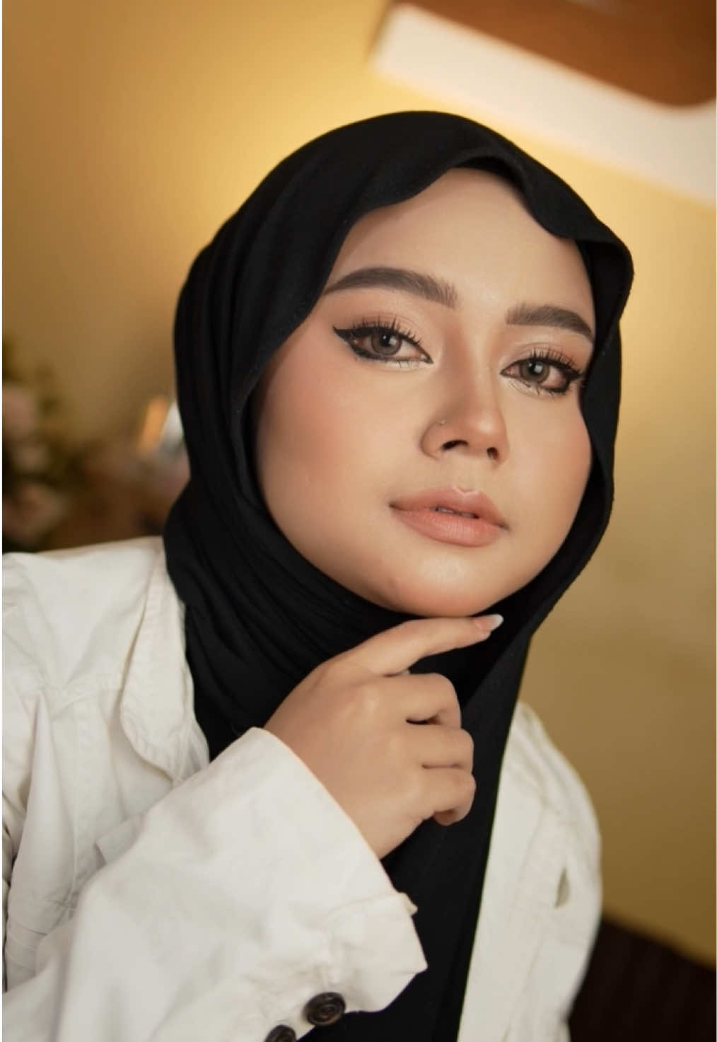 sekali lagiii😋  #makeup #transisi #makeuplook #fyp #makeuptransformation 