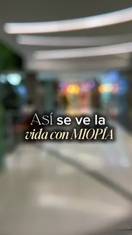 ✨Tienes un amigo miope que nunca te saluda ?  Tal vez no es grosero, simplemente no te ve !  👉Deja de adivinar formas y empieza a ver el mundo con claridad.                  #optica #miopia #optometria #ojos #gafas 