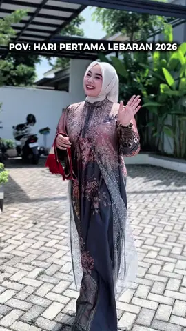 Masyallah cantik banget ya outfit terbaru untuk lebaran 2026🫶🏻✨🤍 Rindu suasana lebaran ga sih🥺 Buatkan kalian yang mau order dress ini bisa join live nanti malam ya‼️ #dresswanita #lebaranoutfit #outfitlebaran #gamislebaran #fyp 