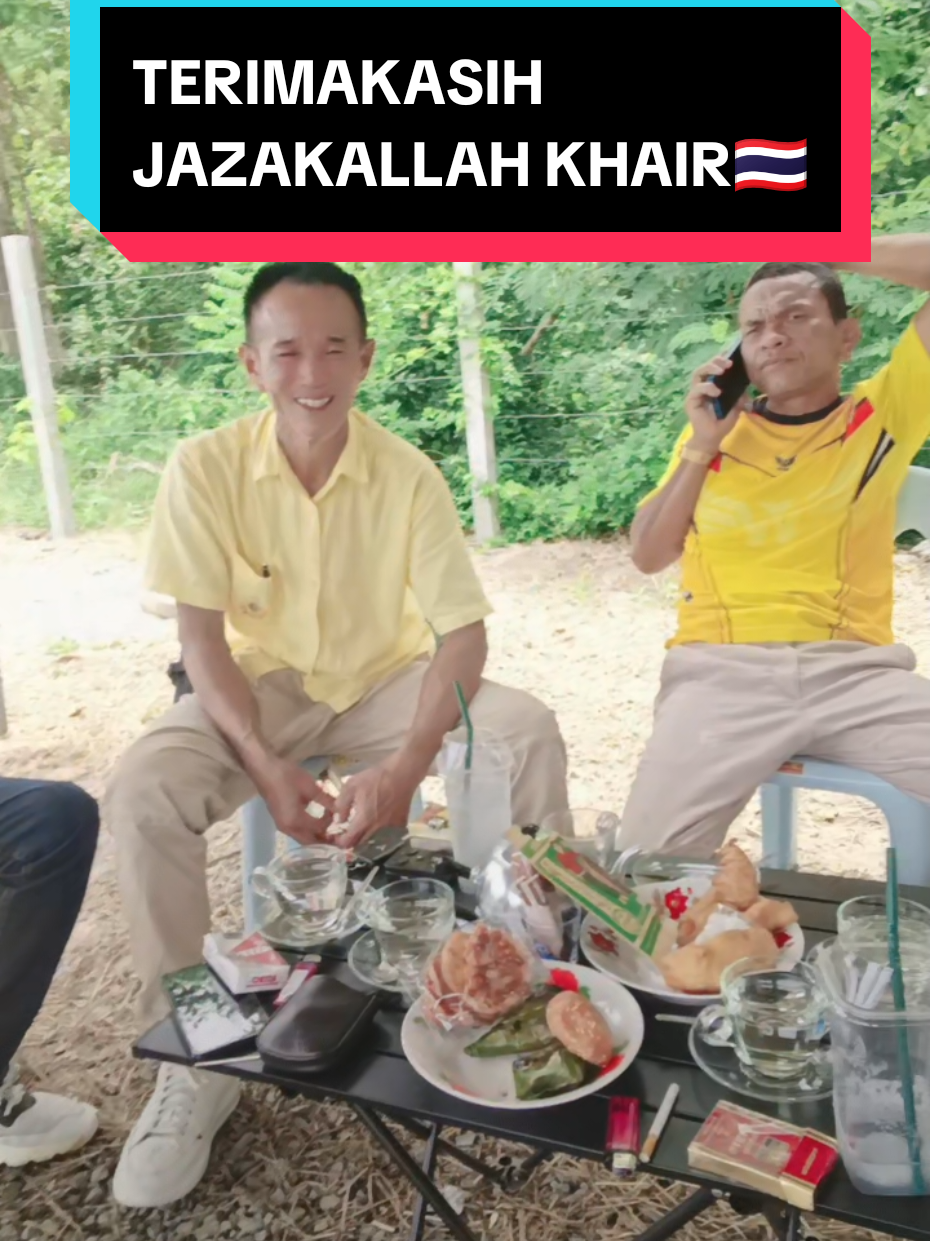 alhamdulillah disantuni dato kepala kampung#thailand🇹🇭 #trendingtiktok #rancahciamisjawabaratindonesia #jalankakikemekahviral 