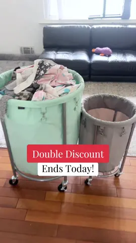 #laundryhack #laundryday #laundrytips #laundrybasket #mommusthaves rolling laundry basket