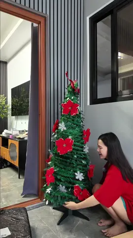 Foldable christmas tree