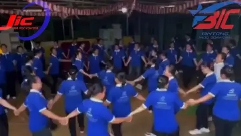 ceria membiru para perempuan tangguh pejuang keluarga 