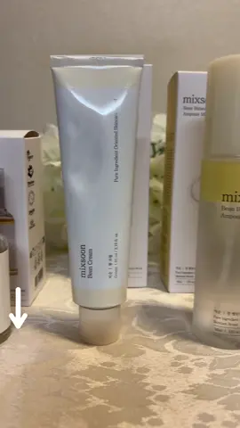 @mixsoon transforma tu rutina de skincare con el mixsoon ultimate bean set un kit que hidrata, nutre y protege tu piel desde la primera aplicación #mixsoon #skincarecoreano #cuidadodelapiel #piel #kbeauty #rutinafacial #lipbalm #eyecream #beancream #beanessence #tiktokshop #parati 
