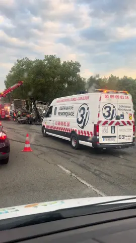 #a6 #paris #accident 