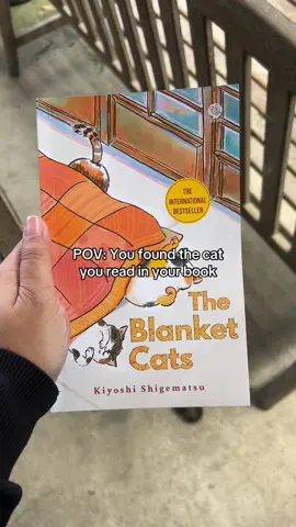 Real live cat straight from the book! 😼 #catsoftiktok #cat #cattok #catlover #bookishthoughts #booktoker #books #novel 