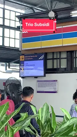 Wow Wow Wowwwww 🥶🤯 Koleksi Perkeretaapian Ada Di Keranjang Kuning 🛒 🚂 BENGAWAN - AIRLANGGA - SERAYU  🗺️ STASIUN PASARSENEN 💺 EKONOMI #wibyputracarlino #bebaturanereang #bengawan #airlangga #serayu 