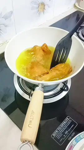 nak masak apa2 pon dah tak risau melekat lagi..berbaloi nya beli👍 #kualinonstick #nonstick #nonstickpan #nonstickcookware #fyppppppppppppppppppppppp 