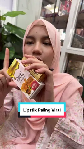 Lipstik feveret Qadejah ya lipstik collagen ni. Hari hari dia pakai. Dulu bibir dia gelap. Sekarang nampak lah dah cerah. Ramai yang dah dapatkan. Korang tunggu apa lagi dapatkan sekarang tau