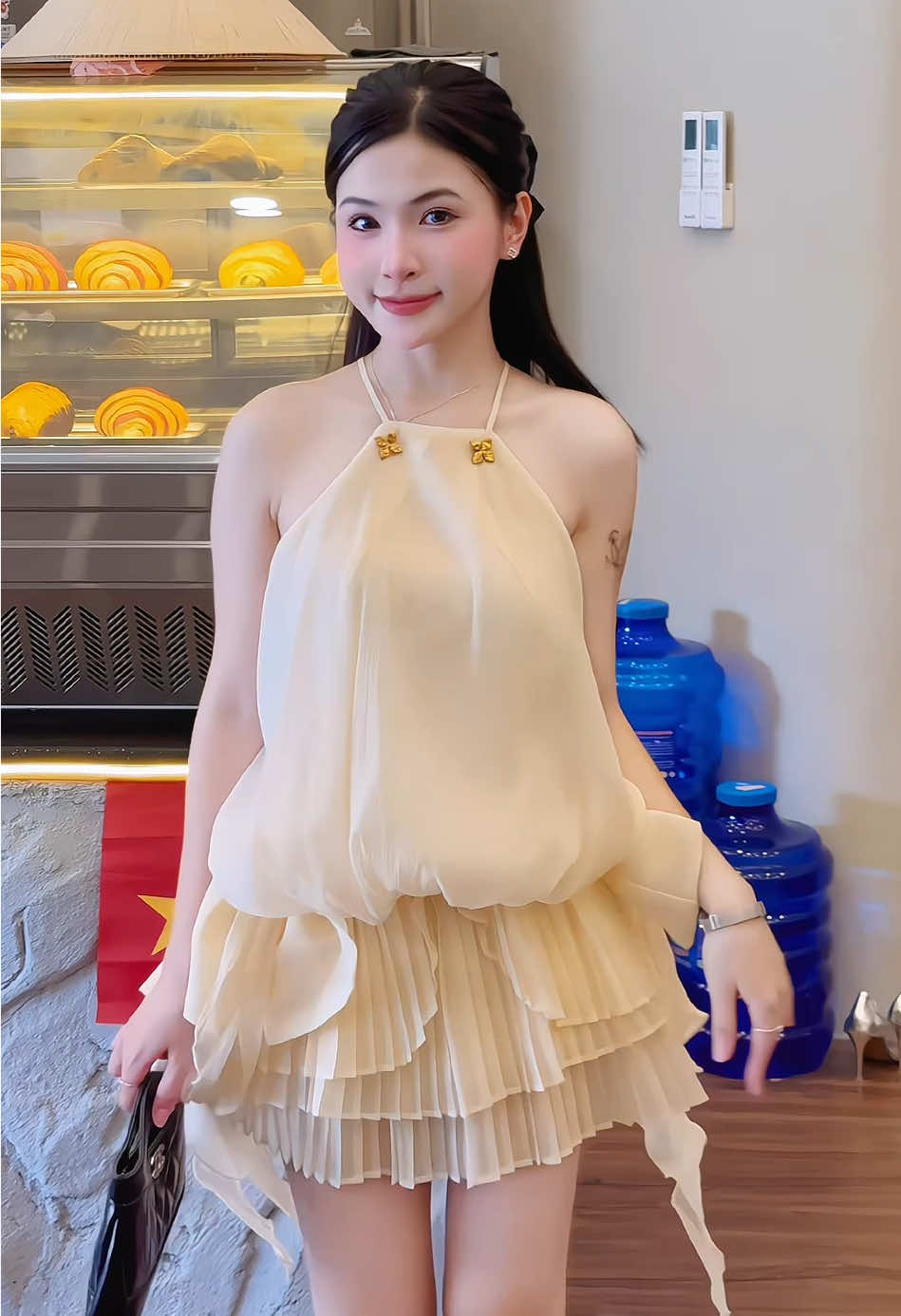 Hãy ăn mặc như thể bạn sẽ gặp NGƯỜI YÊU CŨ bất cứ lúc nào.Chuyện nhỏ,cứ để Ngân Linh shop lo🥰 #xuhuong #nganlinhshop #congai #vayxinh #phoidoxinh 