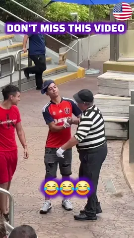 tom The mime 27.5K #tomthemime #seaworld #seaworldmime #mrbeast #mimeseaworld