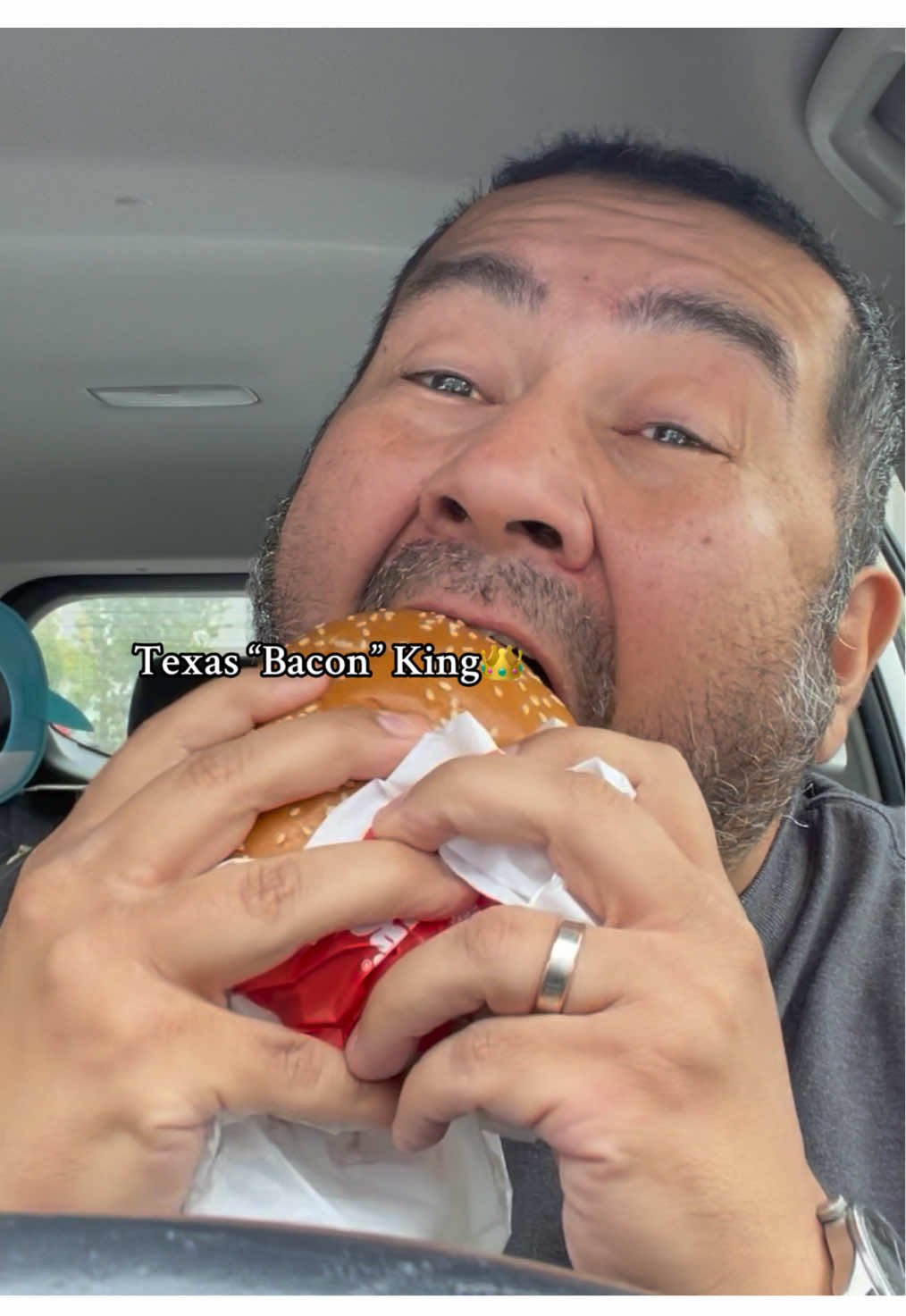🇫🇮🍔😋 Full Youtube video up now🙏🏽❤️Please go check it out and let me know what yall think @Burger King Suomi #texasbaconking #burgerking #finland #mukbang #youtube 