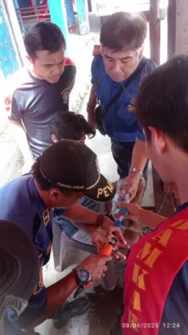 *IZIN MELAPORKAN* Dari : Kadis  Damkartan  Kab. Lombok Tengah Kepada : 1. Bupati Lombok Tengah                   2. Wakil Bupati Lombok Tengah                   3. Sekda Lombok Tengah *PELAYANAN NON KEBAKARAN* *1. Dasar Hukum* 1) Permendagri Nomor 114 Tahun 2018  tentang Standard Teknis Pelayanan Dasar Pada Standar Pelayanan Minimal Sub Urusan Kebakaran Daerah Kab/Kota.  2) Perbub  Nomor 37 Tahun 2022  tentang Kedudukan, susunan organisasi, tugas dan fungsi serta Tata kerja Dinas  Pemadam Kebakaran dan Penyelamatan Kab Lombok Tengah 3) Sprint Kadis Damkar dan Penyelamatan Kab.Lombok Tengah Nomor 090.1/211/ Damkar/IX/2025  Tanggal 08 september 2025 *2.WAKTU PELAKSANAAN*     Hari        : senin     tanggal : 08 september 2025     Jam        : 11.00 wita sampai selesai *3.JENIS KEGIATAN* Pemotongan cincin *4.LOKASI* DISDAMKARTAN LOTENG *4.Personil yg terlibat* Anggota regu piket (regu 1)  *5.URAIAN* 1). anggota piket sekitar pukul 11.00 wita menerima kedatangan warga dengan keluhan cincin yang tidak bisa dilepas yg berakibat bengkak pada jari korban 2).sekitar kurang lebih 15 menit anggota berhasil melepaskan cincin dari jari korban tersebut dengan aman,lancar dan terkendali 3).Korban  Nama     : abi Alamat   : ganti praya Umur     : 16 tahun                                           Demikian yang dapat dilaporkan dan terimakasih Kadis  Damkartan Ttd H.Supardan. S.Sos.M.Si *DOKUMEN TERLAMPIR* (REGU 1)