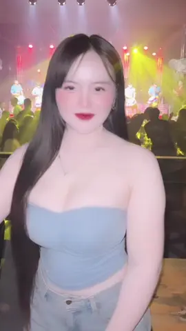 เข้าเที่ยวผับเพื่อไปเบิ่งกลองยาวนี้ละพี่น้อง😂 #แพทหมวย #มมส #มมสหวานเจี๊ยบบ🤪 #วิทดุมมส #หมอลํา #เอกหมอลํามมส 