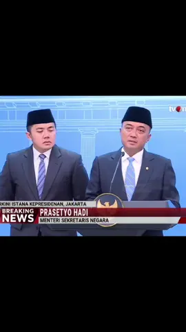Konpres Resuffle Kabinet Merah Putih..!  Prasetyo Hadi #pemerintahan  #prbowogibran  #kabinetmerahputih  #resufflekabinet  #fyppppppppppppppppppppppp 