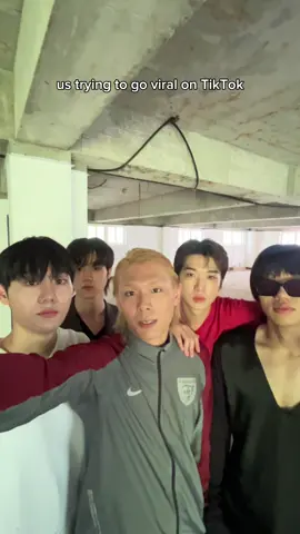 us trying to go viral on TikTok #0WAVE #영웨이브