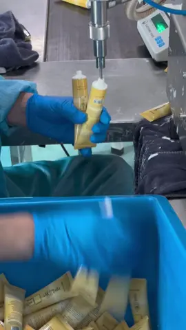 Cream filling from dearbody factory #dearbody #perfumefactory #factory #manufacturer #wholesaleperfume 
