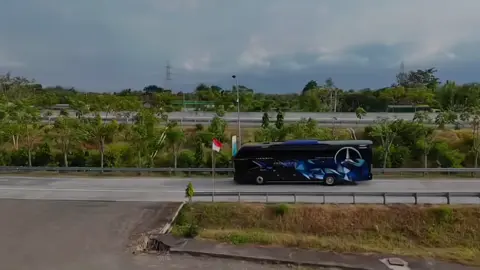 Trio 🏴‍☠️🏴‍☠️🏴‍☠️  #pranatatransport #properbus #probolinggo #pranatatransportprobolinggo #avanteh8 #septembernyateampranata #2025mustbeawesome #hobimodip #buspariwisata #buspranata 
