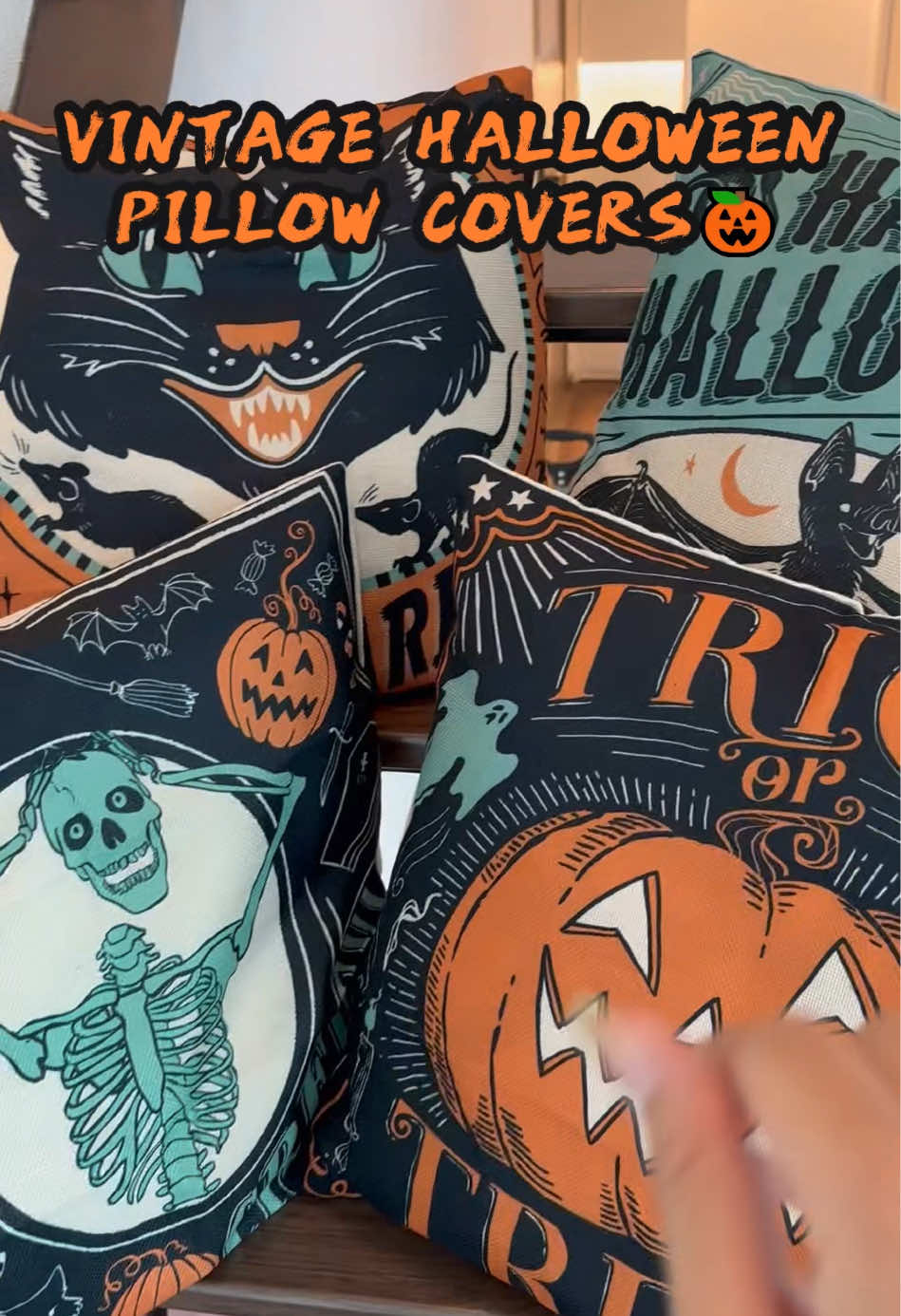 Im obsessed with these! perfect for fall and halloween decorating! 🎃#vintagehalloween #vintagehalloweendecorations #halloweendecor #halloweendecorations #halloween 
