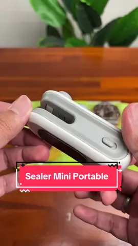 Alat penyegel plastik bungkus makanan ukuran mini mudah di bawa. BELI DIKERANJANG BISA COD!