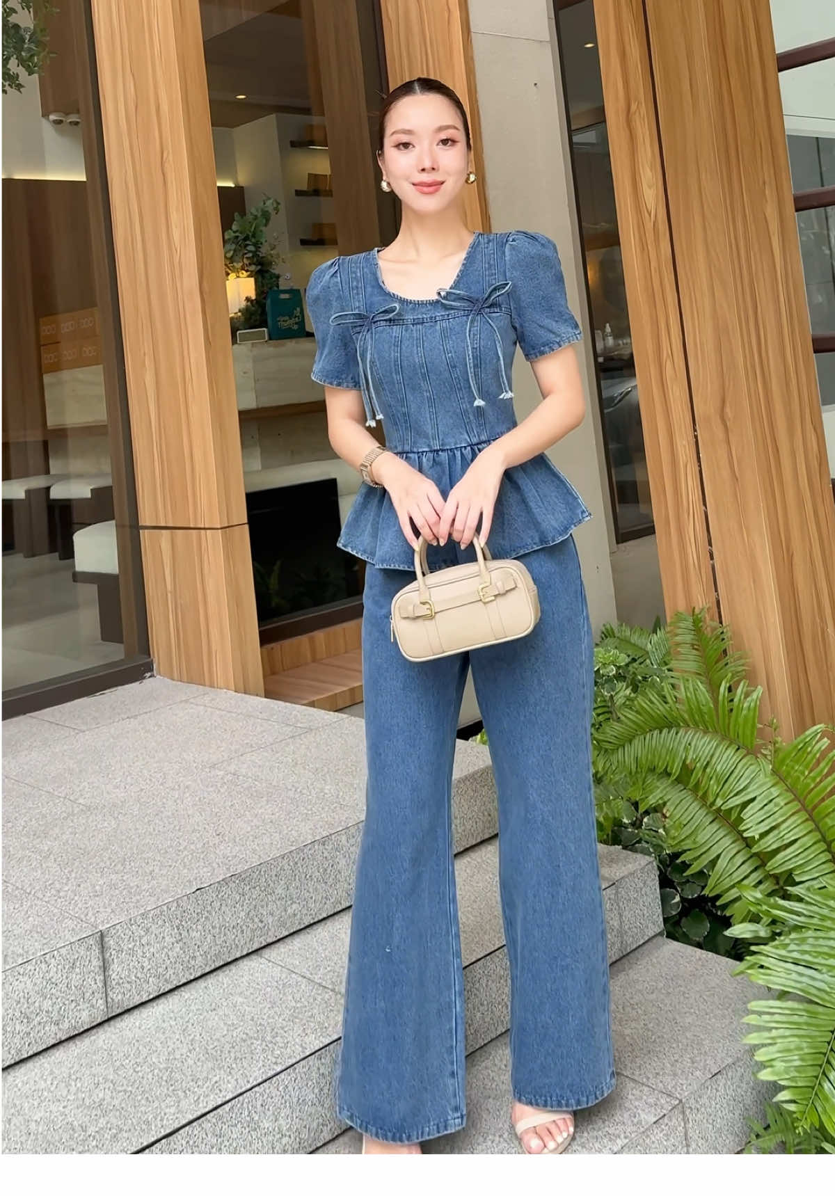 เริ่ดๆเลยแหละ เข้าเพิ่มแล้วน้าาา #OOTD #thealner #ไอเดียแต่งตัว 