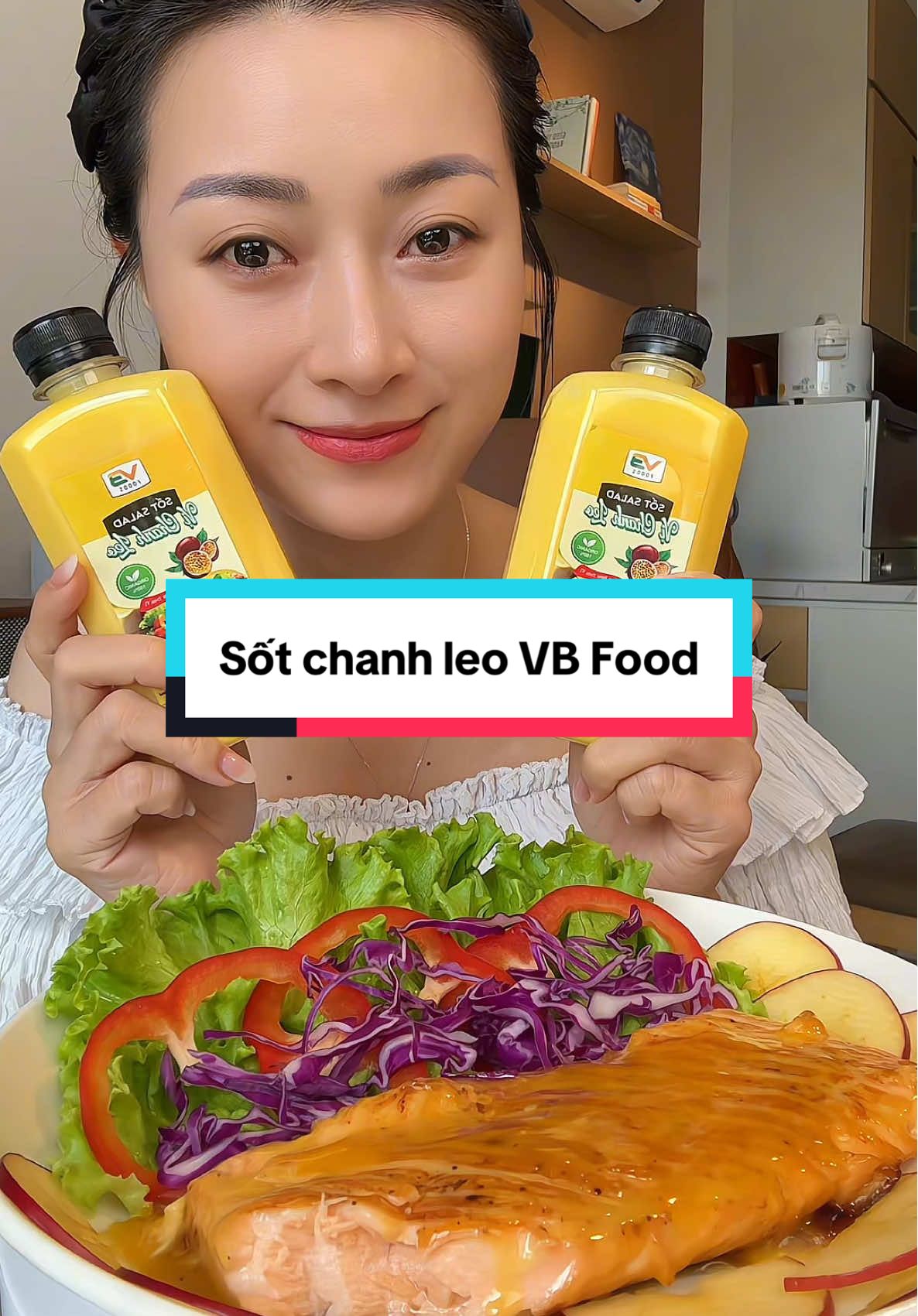 Sốt salad chanh leo nhà VB Food, hk những để trộn salad, mà còn lm đc các món áp chảo sốt chanh leo nữa nha #vbfood #sotchanhleo #sotsaladchanhleo #sottronsalad #sotsalad 